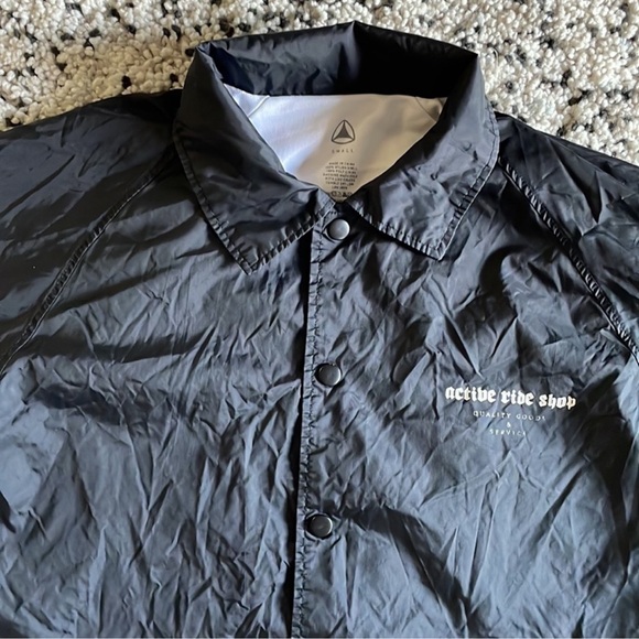 Active Ride Shop Jacket Black White Dragon Graphic Snap Button Windbreaker Small - Picture 5 of 11